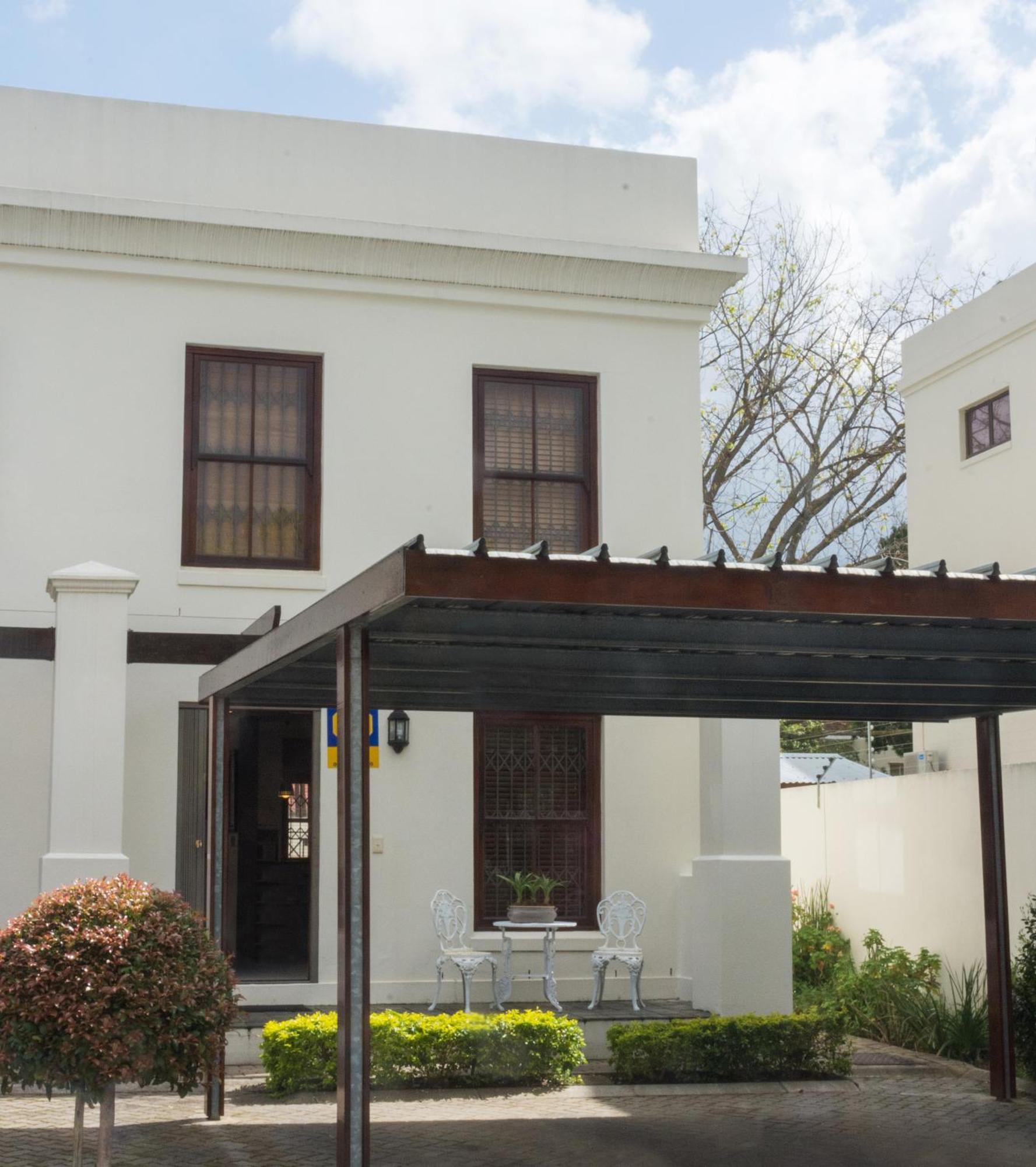 99кв.м. 2 спалень, 2 окремих ванних Квартира в Stellenbosch Central Екстер'єр фото